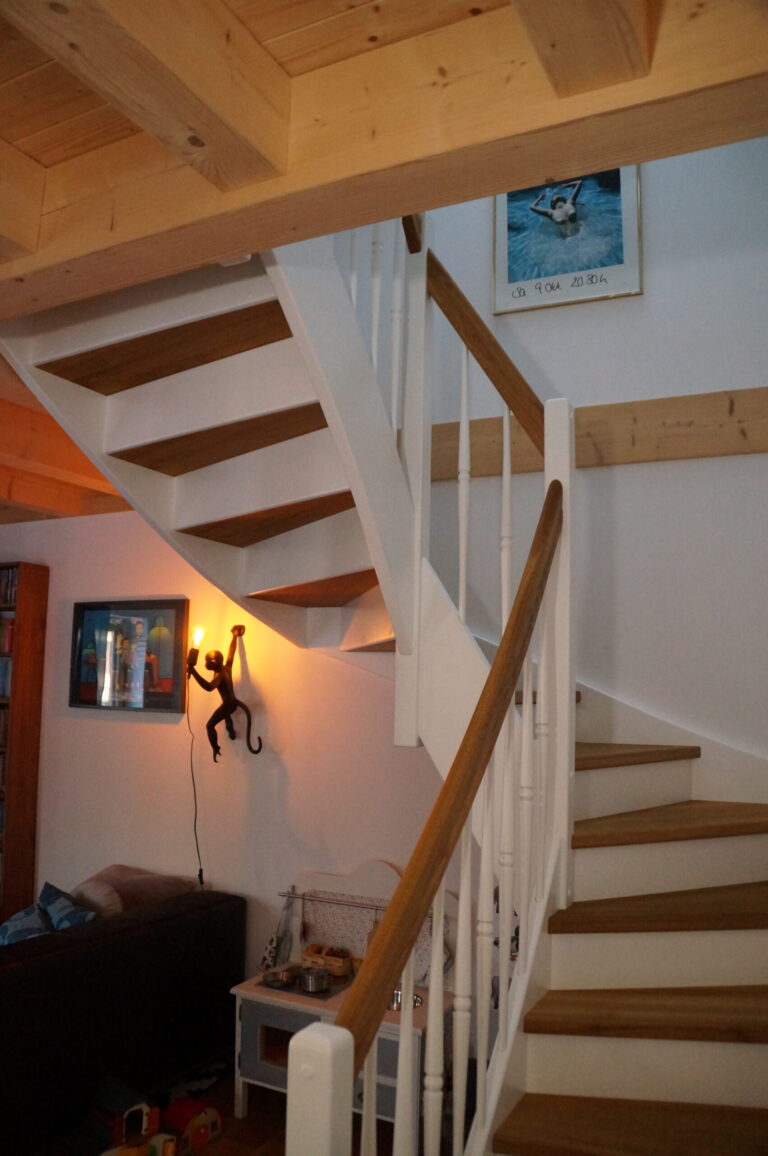 Holzwangentreppe